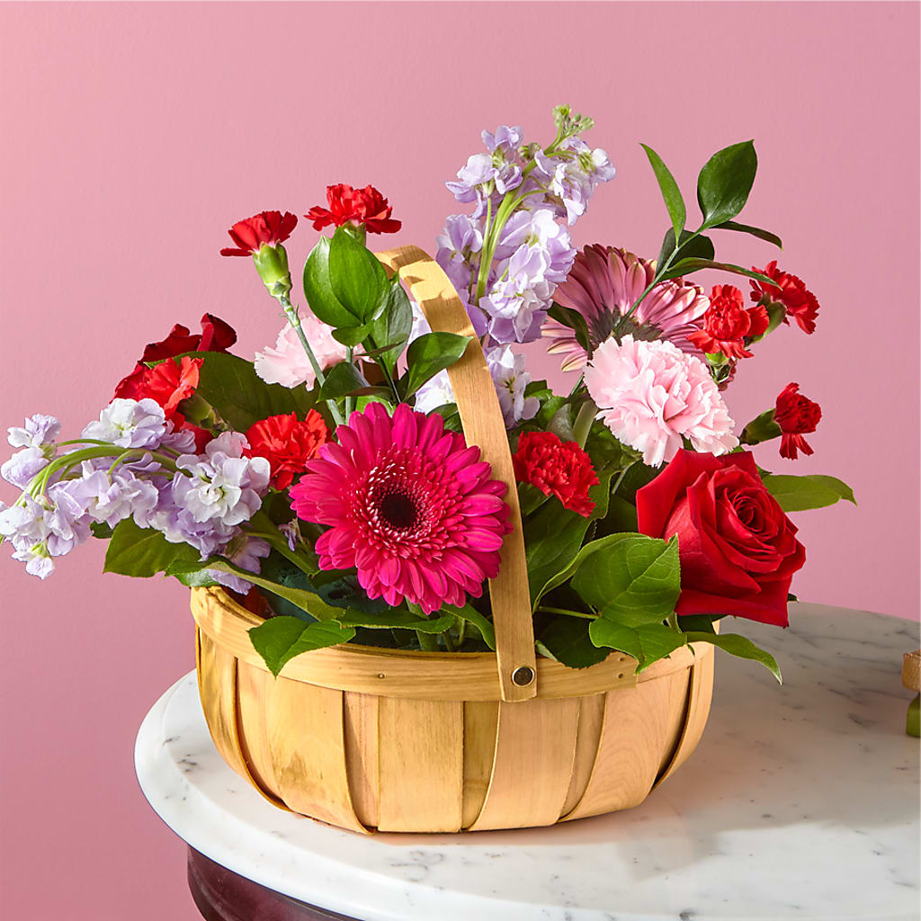 Pink Picnic Basket – A Heavenly Florist, Newport News VA