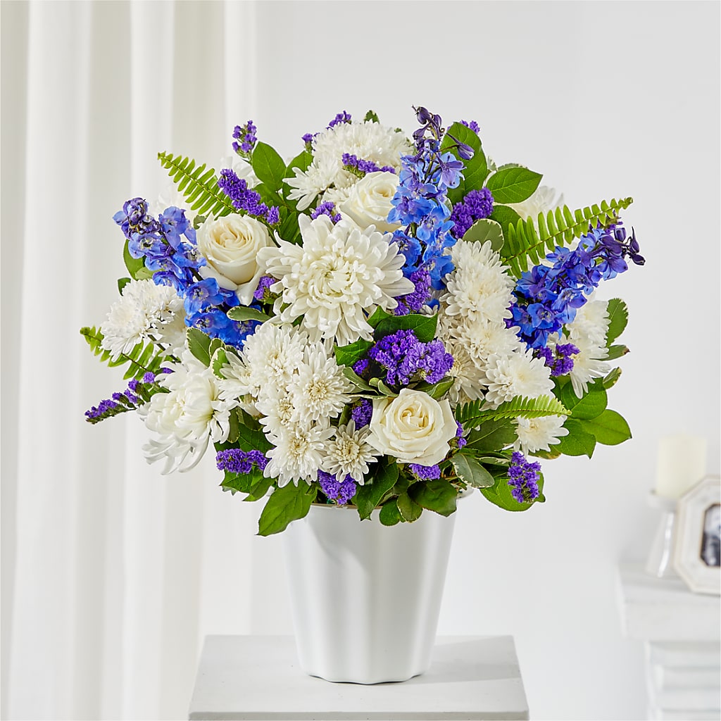 Hold Dear Tabletop Basket – A Heavenly Florist, Newport News VA