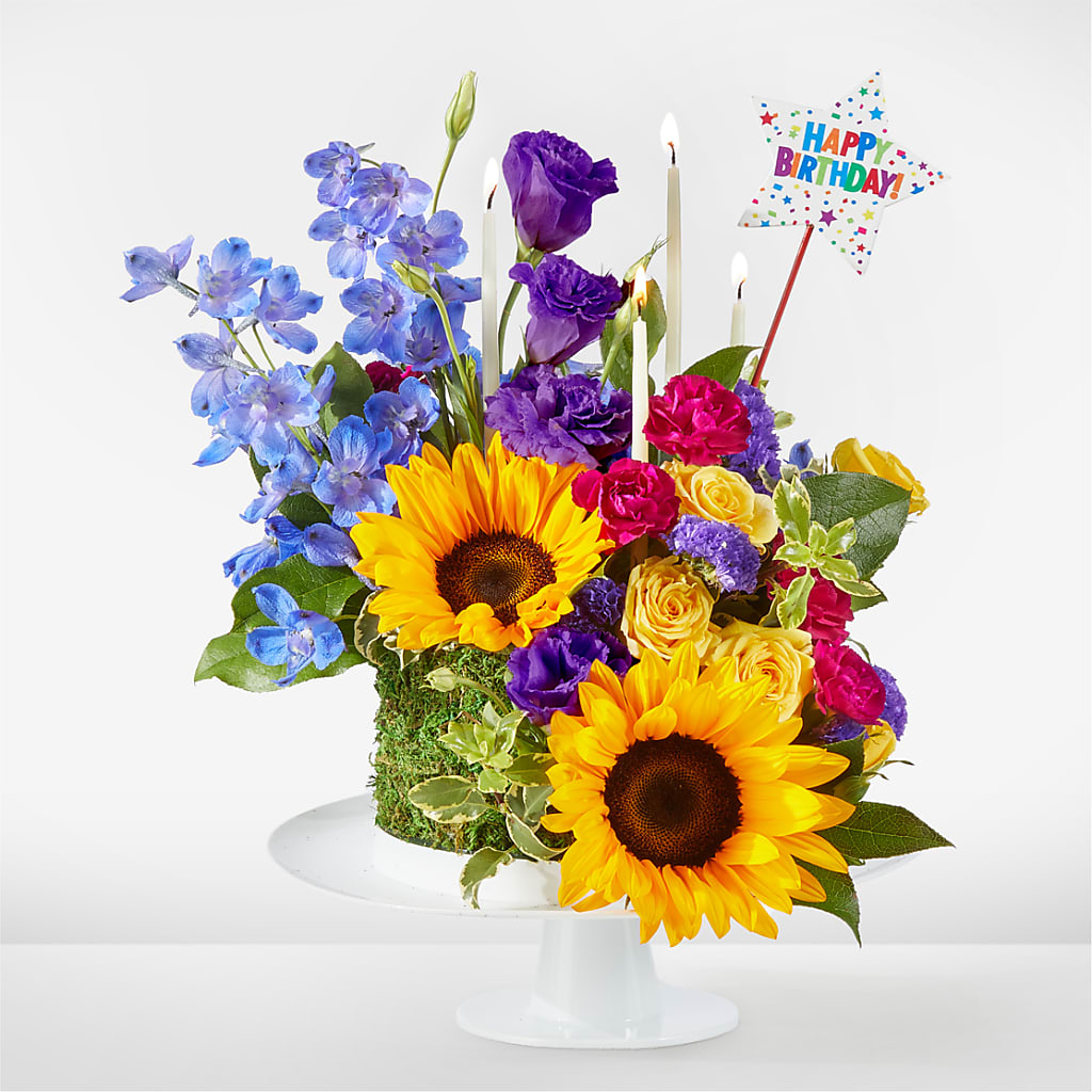 Star of the Day Floral Cake – A Heavenly Florist, Newport News VA