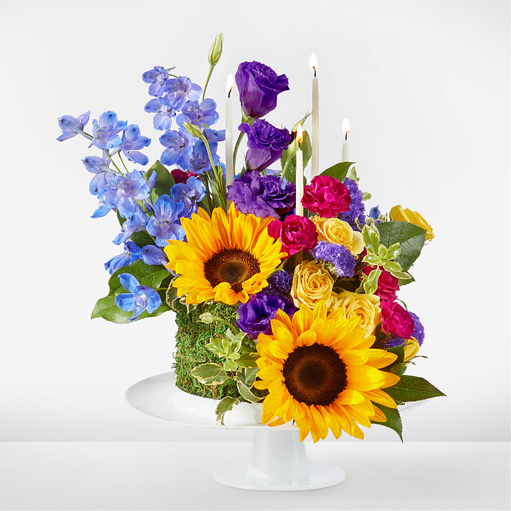 Star of the Day Floral Cake – A Heavenly Florist, Newport News VA