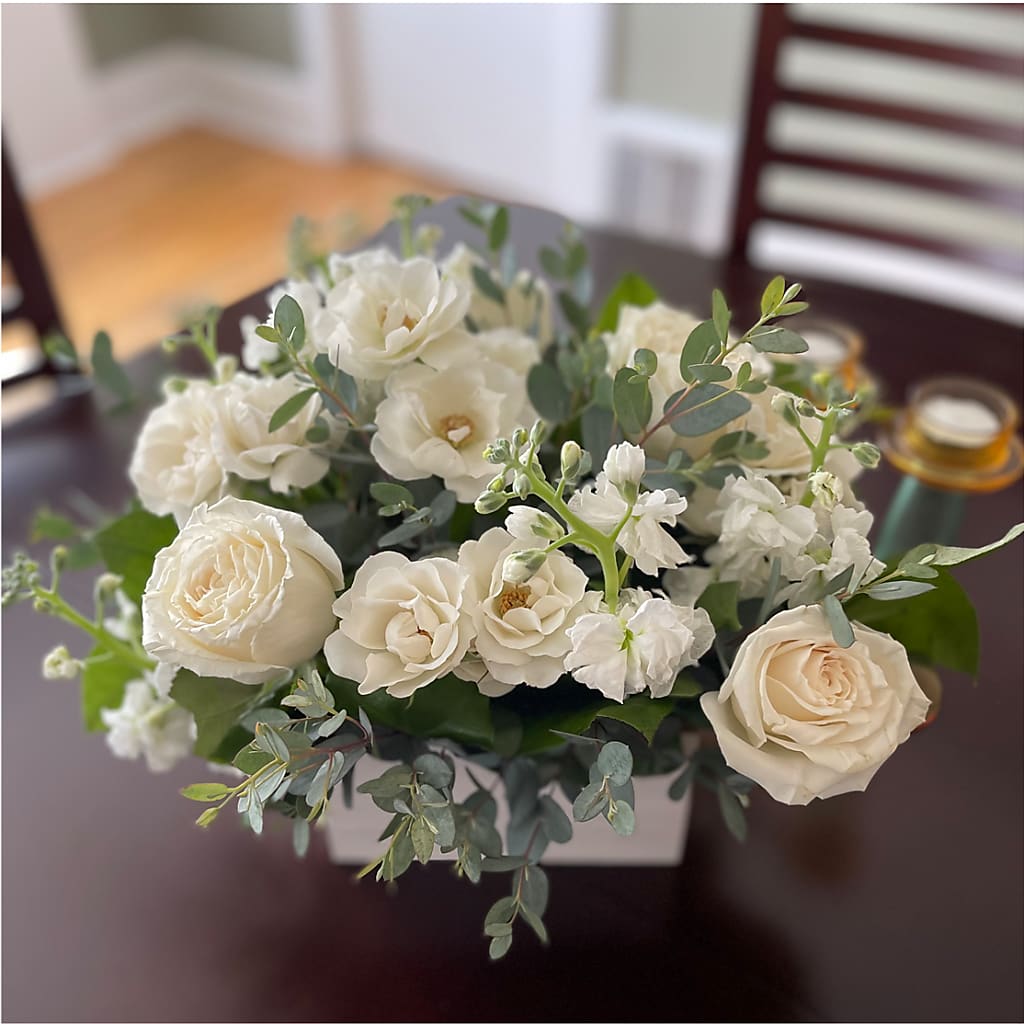 Fresh Linen Box Bouquet –  A Heavenly Florist, Newport News VA
