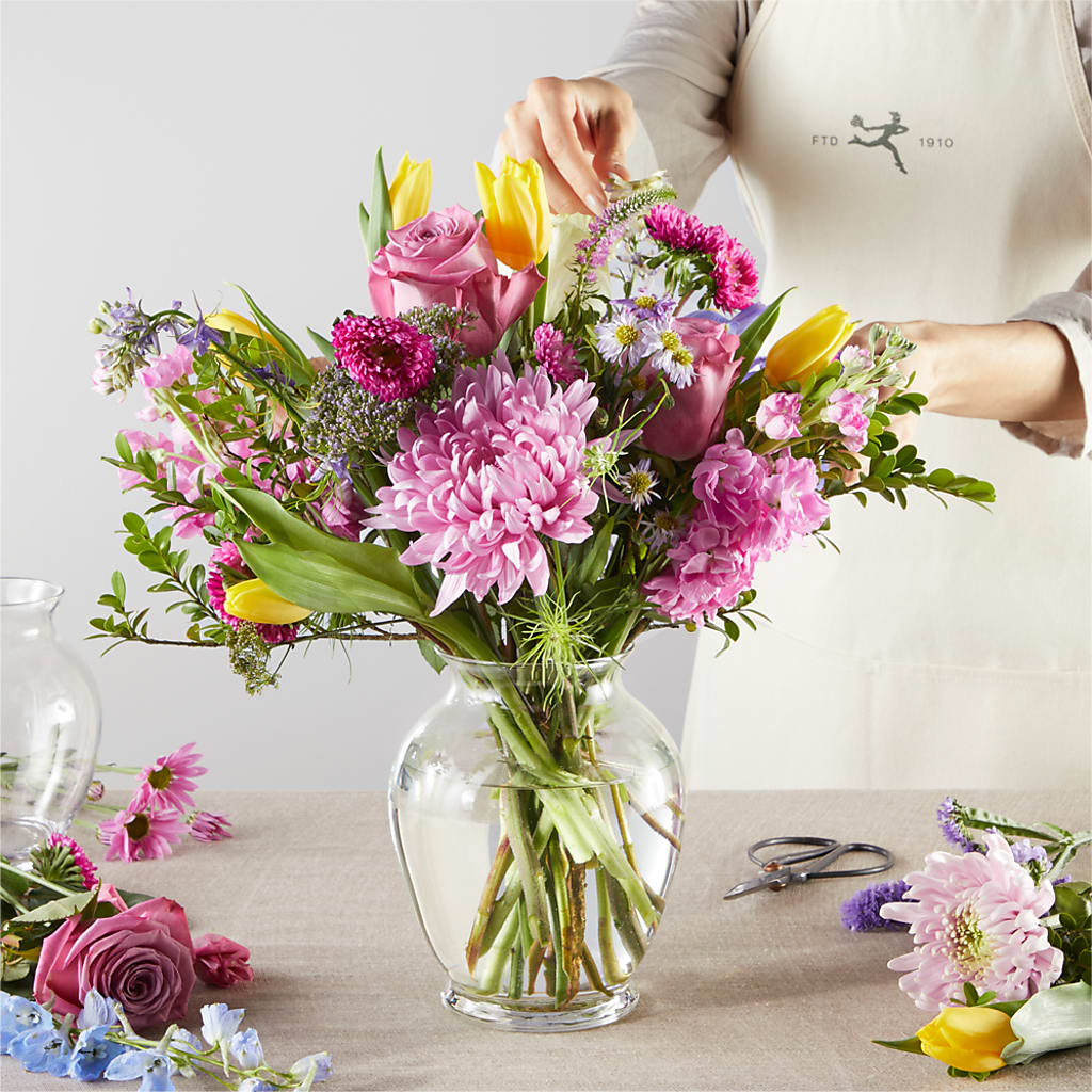 Pastel Tradition - A Florist Original –  A Heavenly Florist, Newport News VA