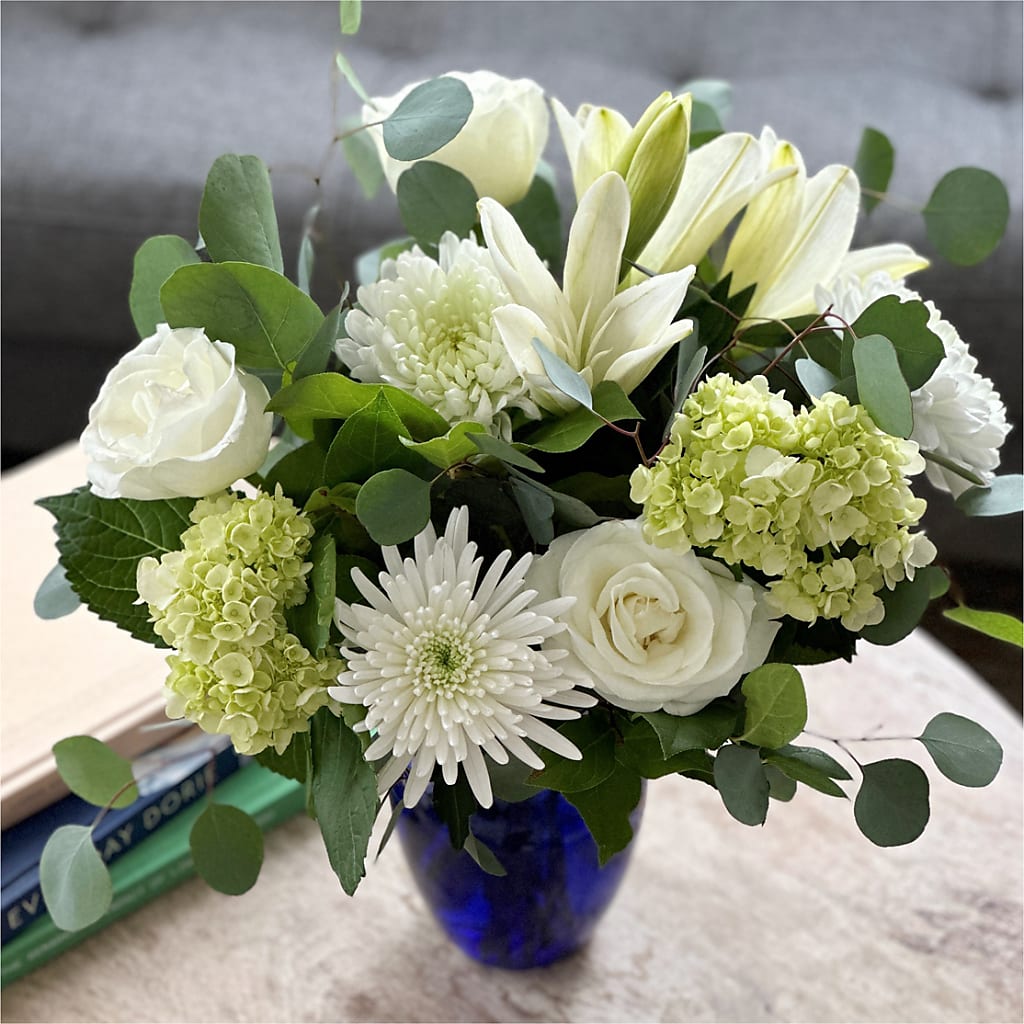 Snowy Dreams Bouquet –  A Heavenly Florist, Newport News VA