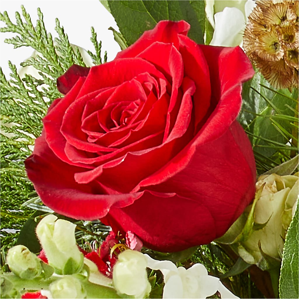 Deck the Halls Bouquet –  A Heavenly Florist, Newport News VA